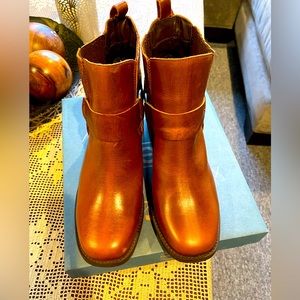 Hand made genuine leather boots